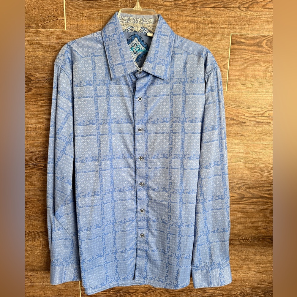 Robert Graham Men's Blue Patterned Shirt EUC